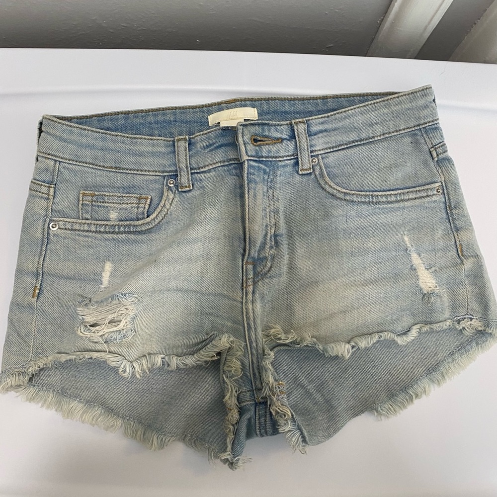H&M jean shorts size 4